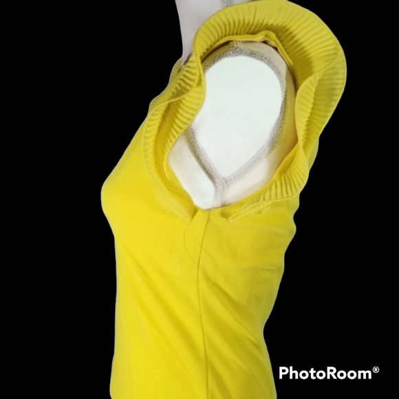 Roxx Hot Yellow Ruffle Deep V neckline Side Zipper Top. M - Picture 5 of 12